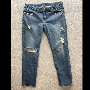 EUC Silver Jeans Sam Distressed WOMENS 33x27